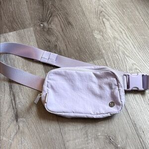 EUC Lululemon Light Purple Everywhere Belt Bag